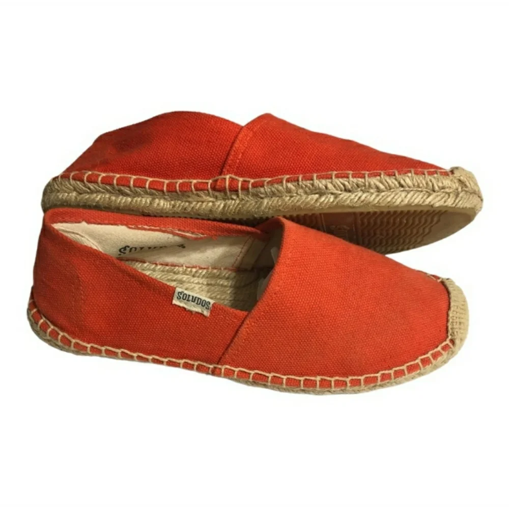 SOLUDOS Dali Espadrilles in Tangerine Red Size 5. EUC!